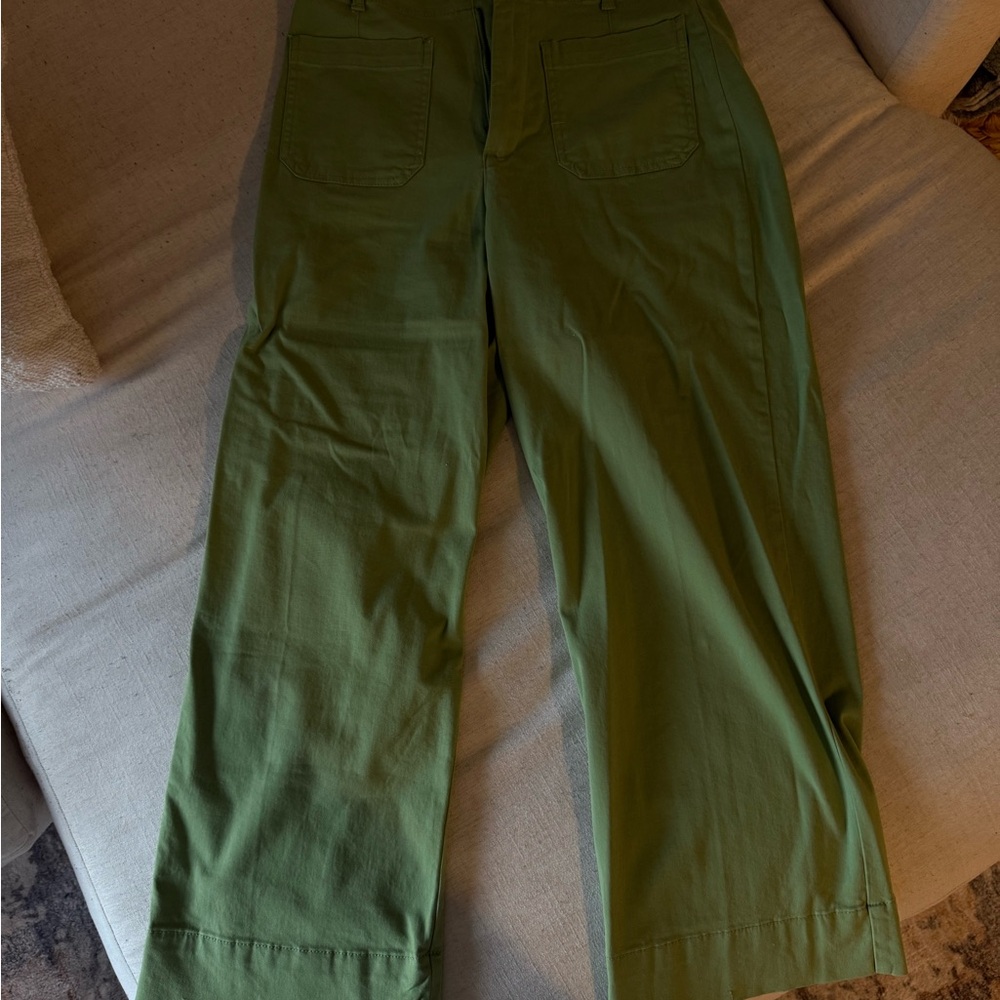 Women’s Green Pants